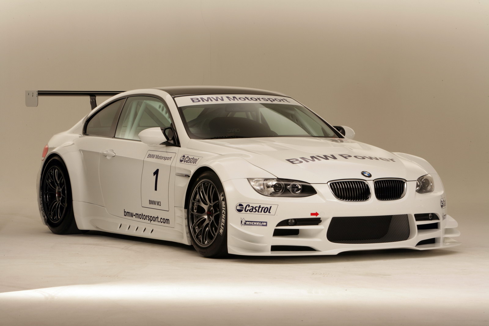 bmw-m3-race-version.jpg